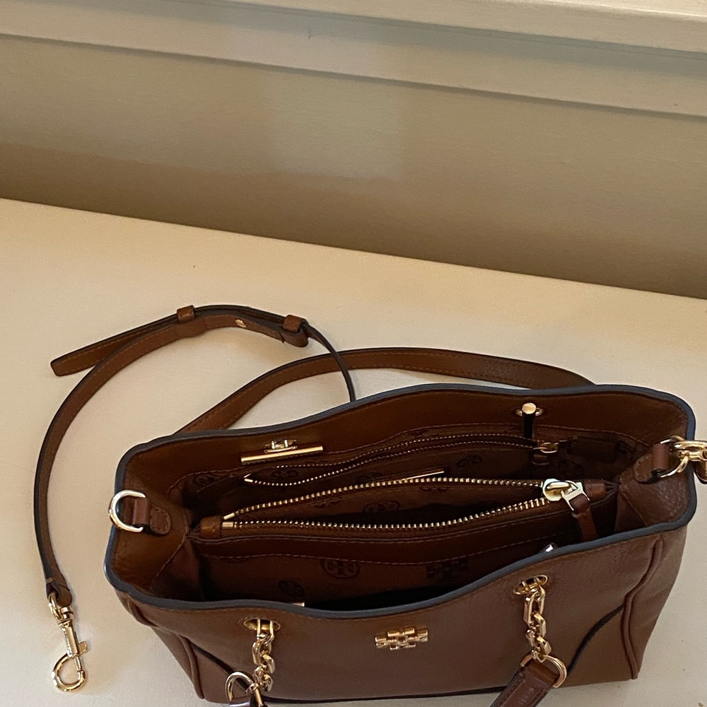 Tory Burch Tan Structured Tote with Gold Logo - Picture 4 of 10